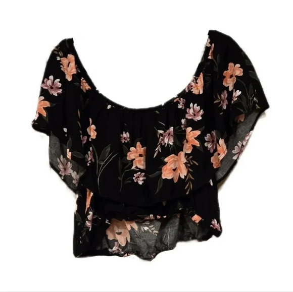 Torrid, Size 1X, Black Floral Crop Blouse - Picture 10 of 14